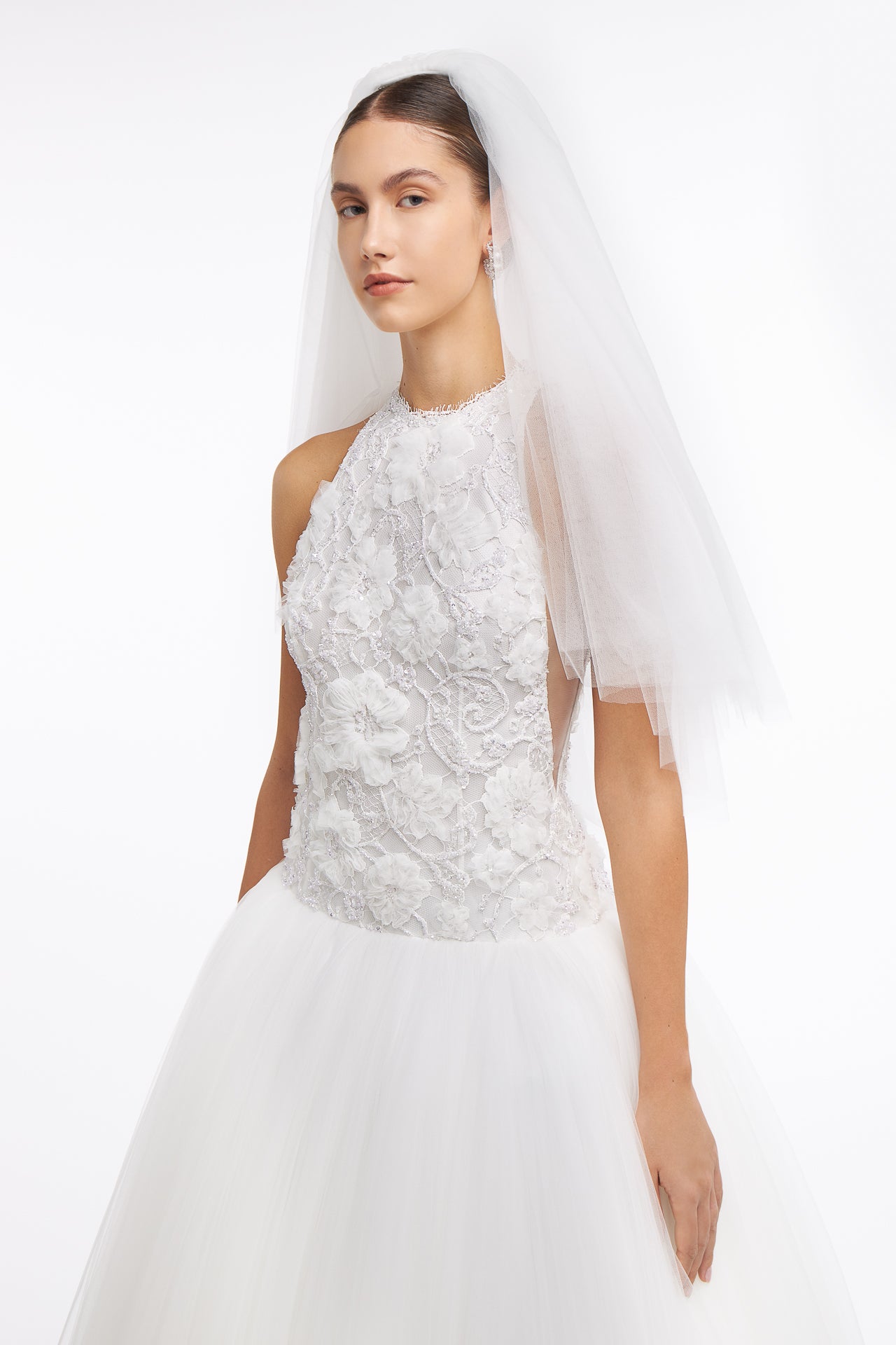 Two-tier Veil For Your Glamorous Wedding Dress